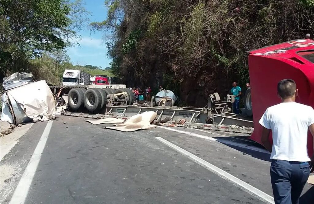 Advierten peligro en la curva del Caracol | Meridiano.mx