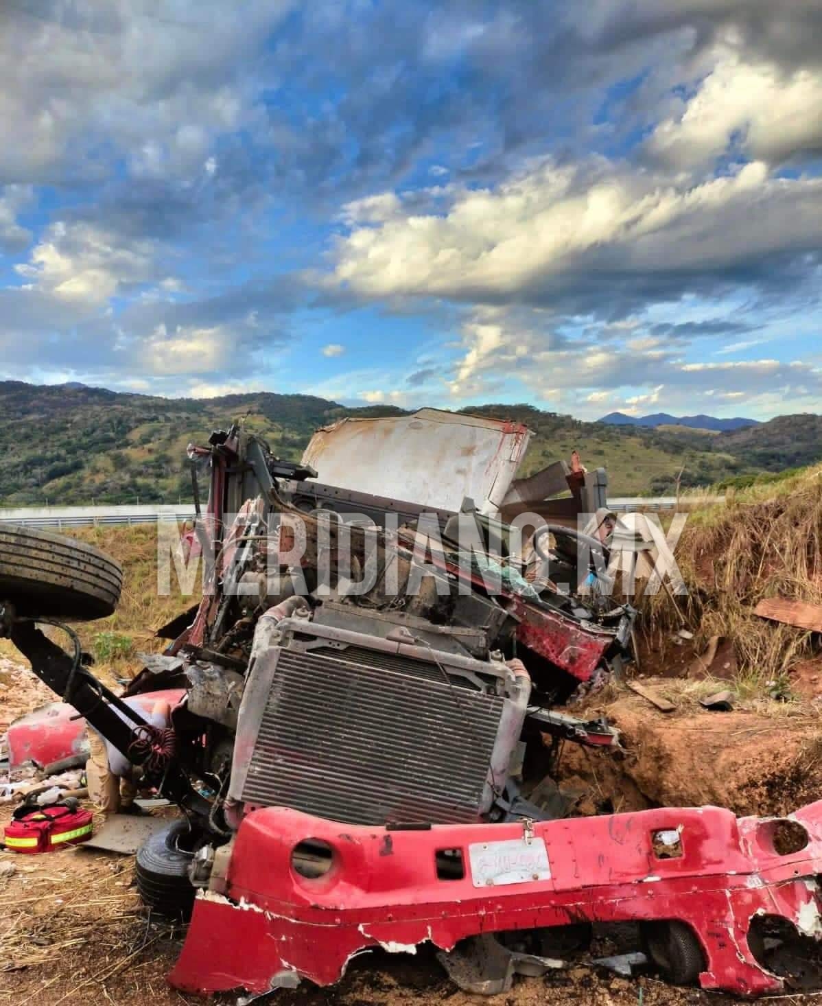 Fatal accidente deja a trailero sin vida en la Jala-Compostela ...