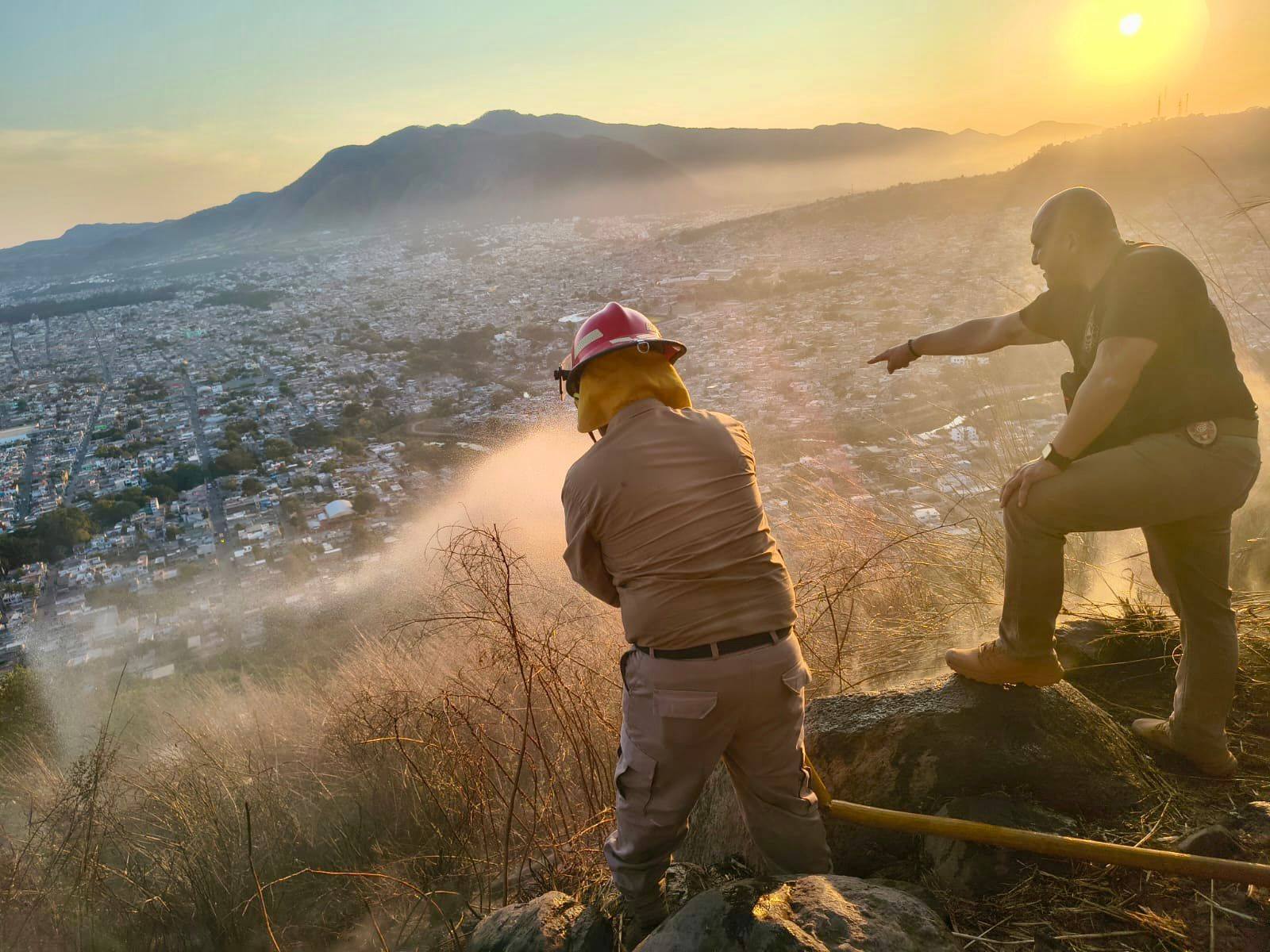 Incendian el cerro de La Cruz en Tepic | Meridiano.mx
